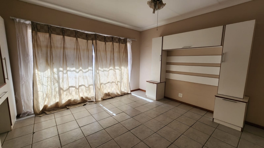 3 Bedroom Property for Sale in Potchefstroom North West